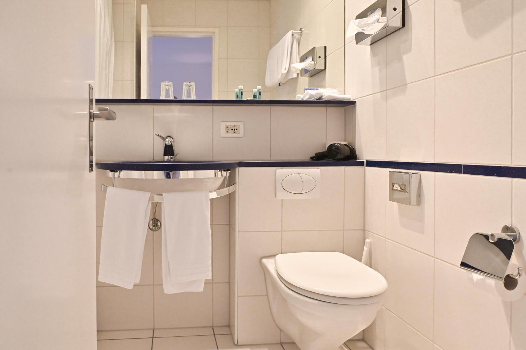 Hotel Зофинген Екстериор снимка