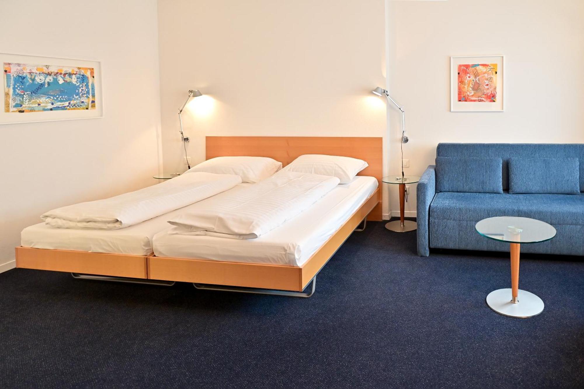Hotel Зофинген Екстериор снимка