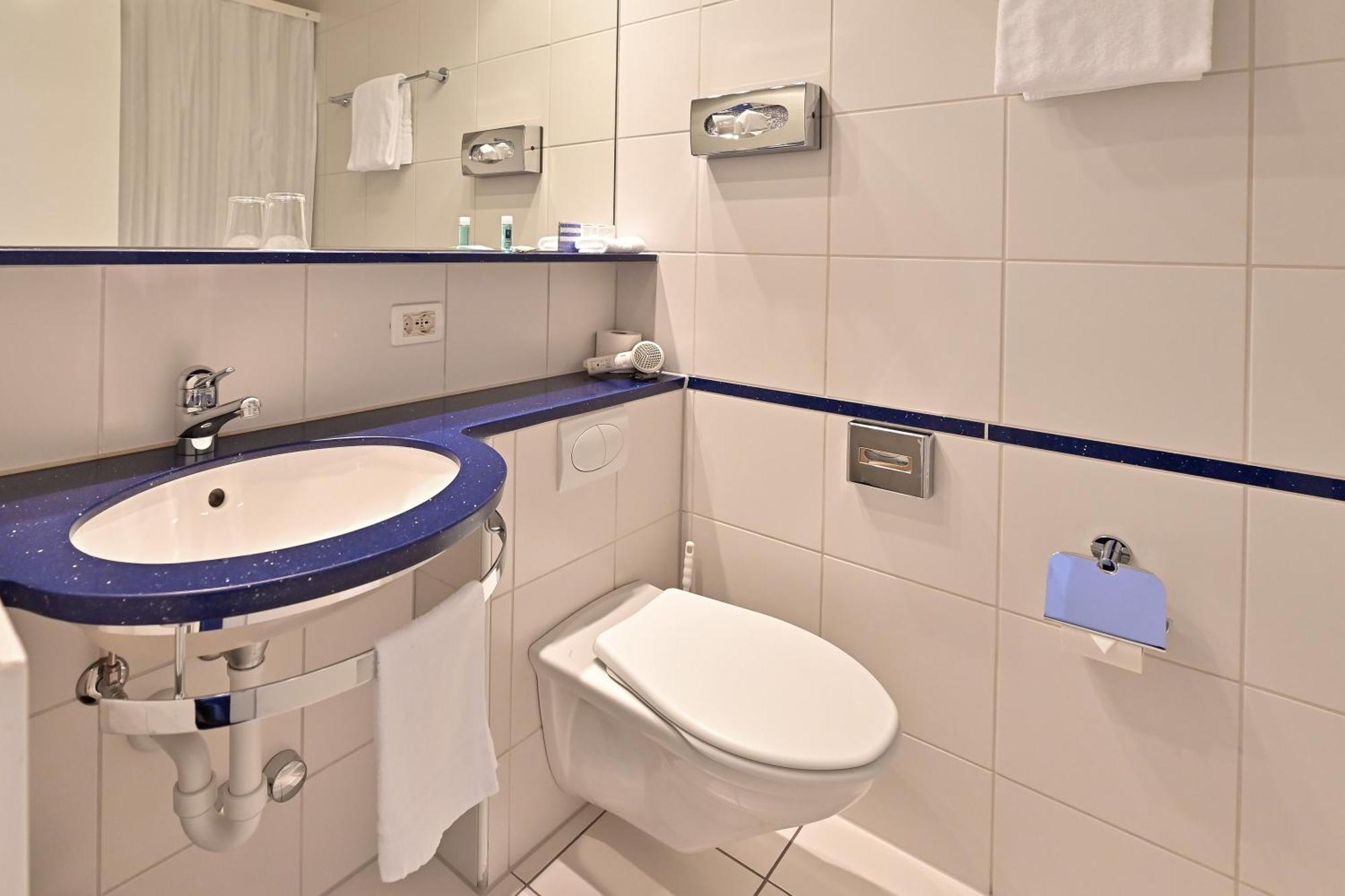 Hotel Зофинген Екстериор снимка