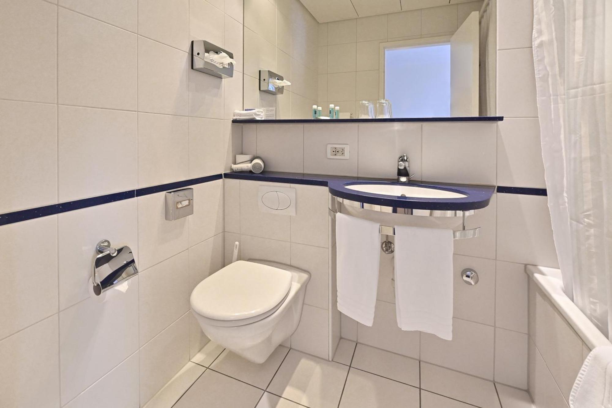 Hotel Зофинген Екстериор снимка